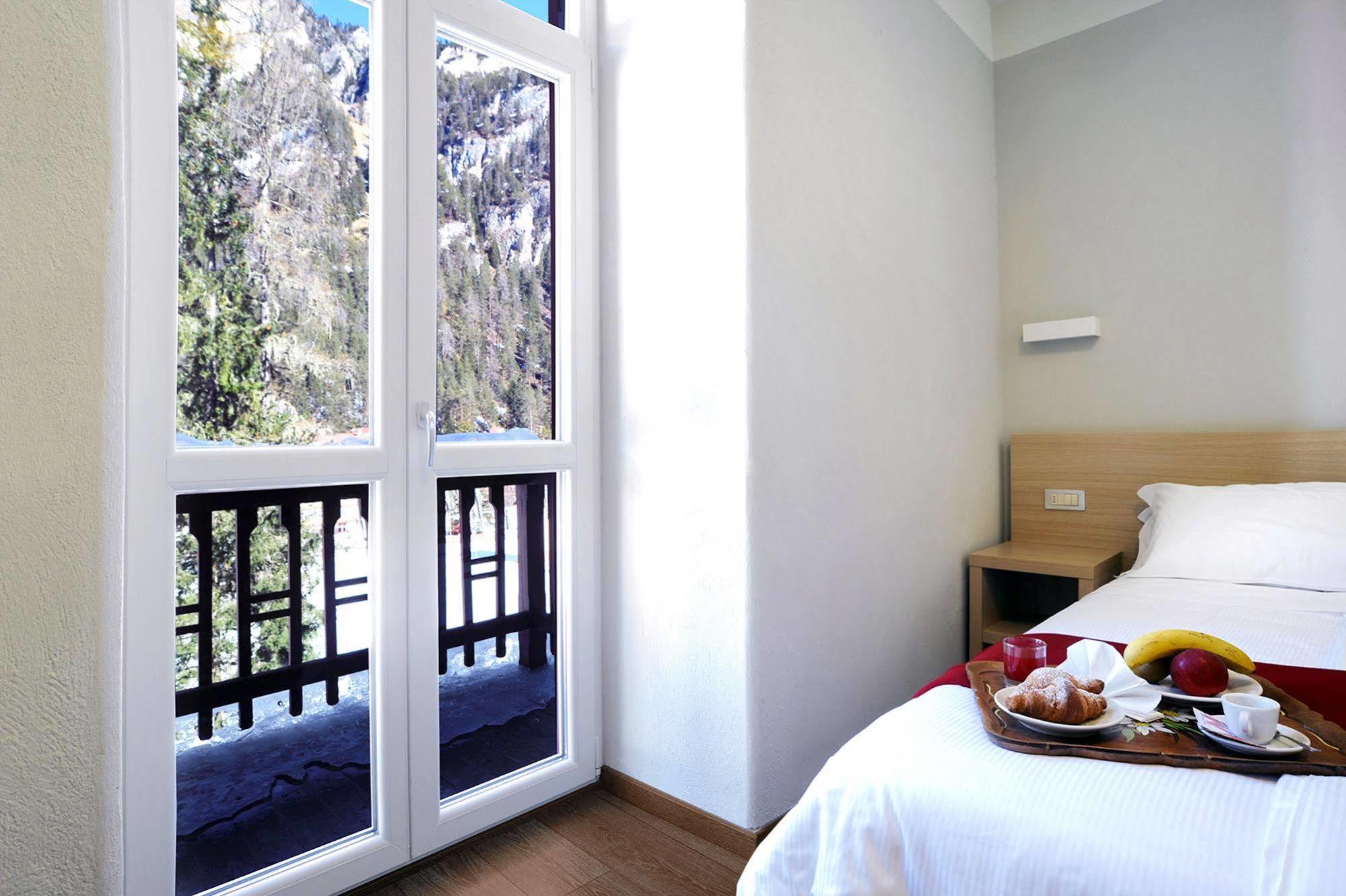 Hotel Croda Rossa Carbonin Extérieur photo