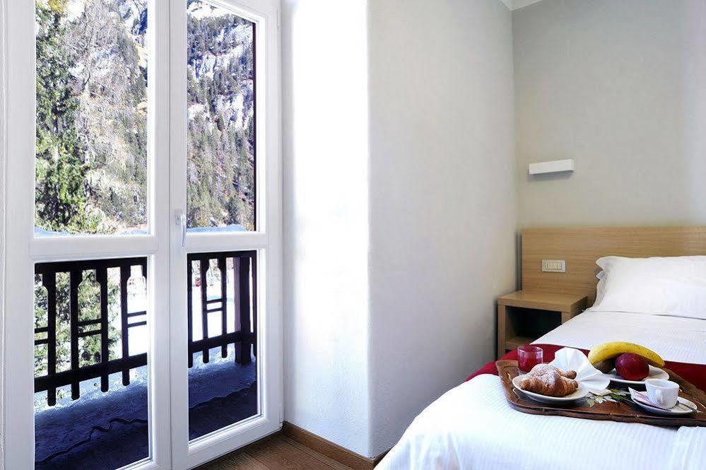Hotel Croda Rossa Carbonin Extérieur photo